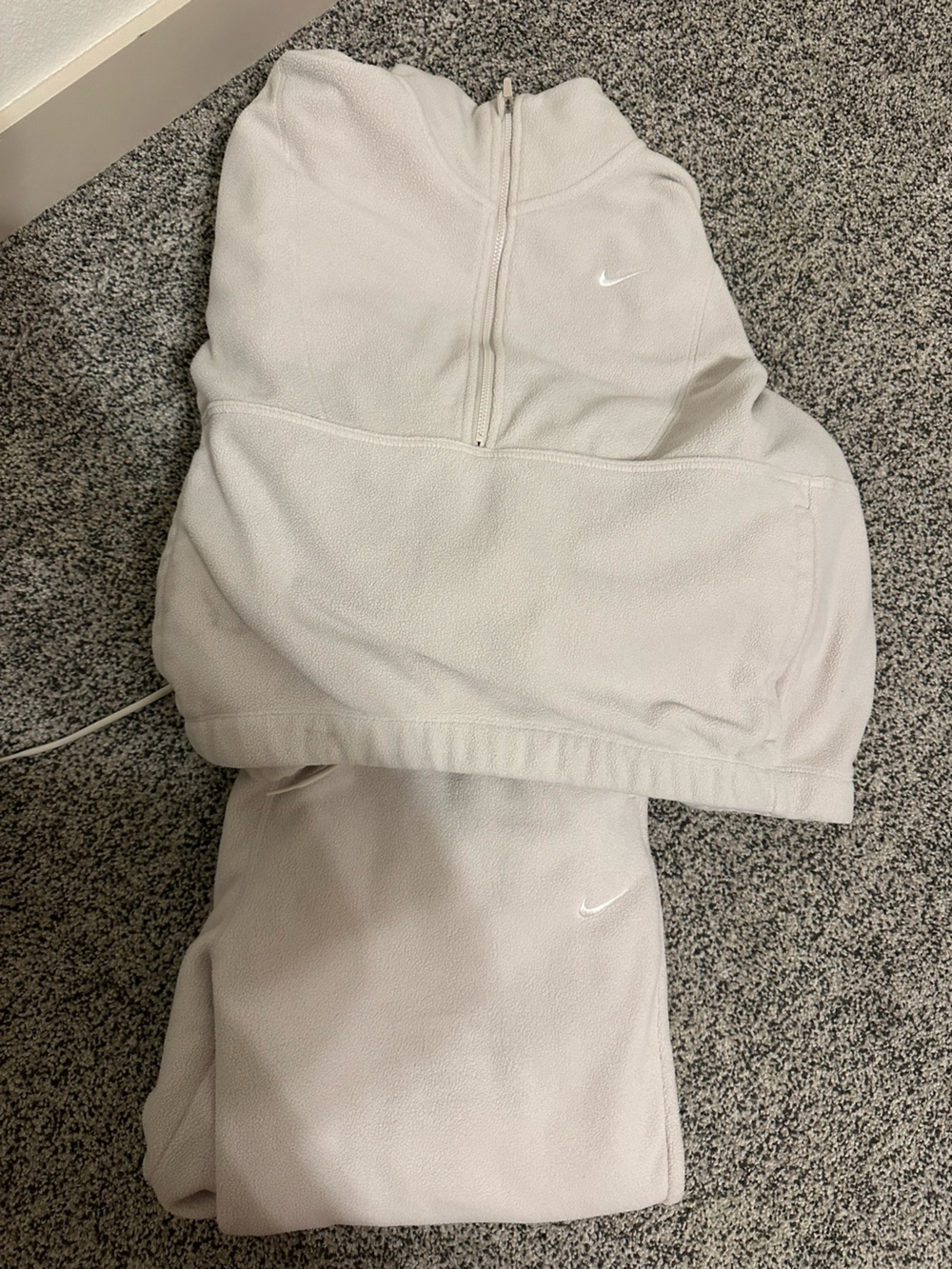 Nike Cream Fleece Jogger Set